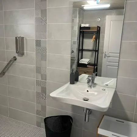 Chaleureux Logis En Pleine Nature Adapte Aux Pmr * Ognes (Aisne)
